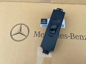 Original Mercedes Sprinter elektrischer Fensterheberschalter Beifahrerseite 2006 bis 2018 - Bild 1 von 5