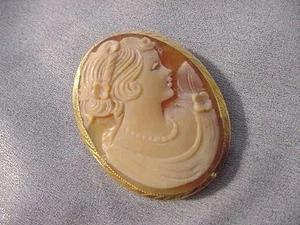 (C-1458) Spilla CIONDOLO classica donna donna fiore CAMMEO conchiglia mare - Foto 1 di 1