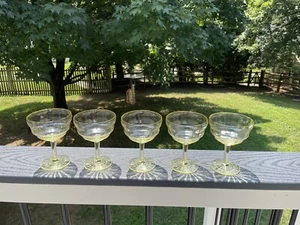 5 Vintage Anchor Hocking Yellow Optic 5 3/4" Sundae Glass Goblets - Picture 1 of 8