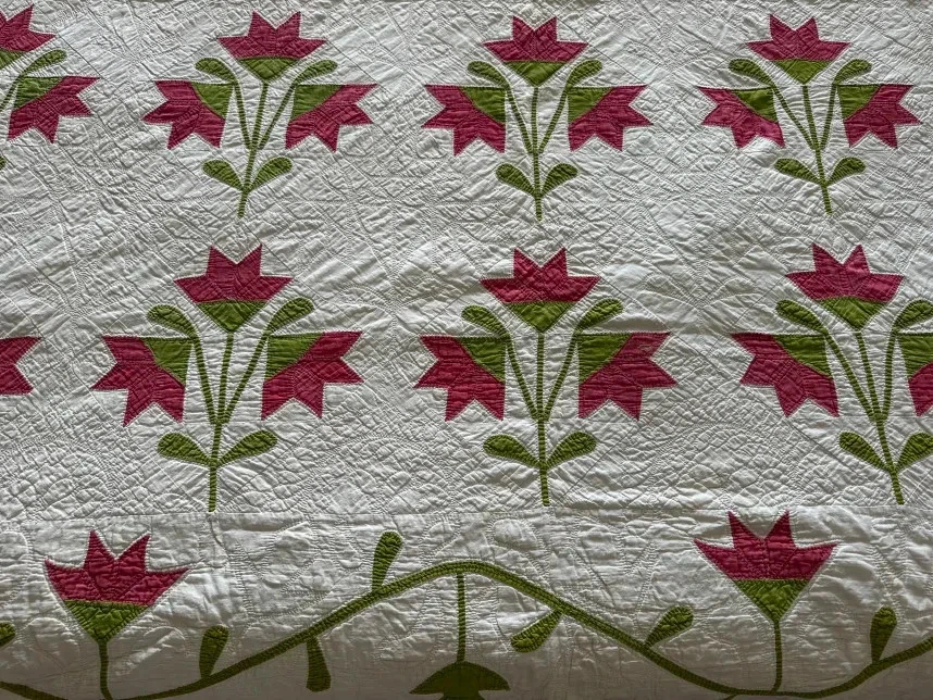 Gorgeous Carolina Lily Antique Handmade Quilt ~ Truly Stunning Quilting! - Image 1 of 4