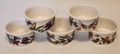 Juego de 5 estampillas antiguas Portmeirion jardín botánico ramekins, flores y mariposas Foto 1 de 4