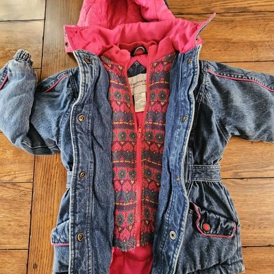 Chaqueta vaquera de invierno vintage para niñas 6 forro rosa broches bolsillos cremallera capucha años 80 Y2K  Foto 1 de 4