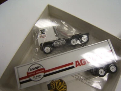 Winross Agway 30th Anniversary tractor trailer 1994 1:64 Diecast - Image 1 of 2