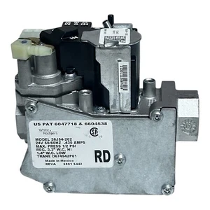 Emerson White Rodgers Manifold Gas Valve VAL09031, 36J54-202, 24V, 1/2 PSI - Picture 1 of 6