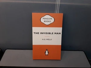 h.g. Wells The Invisible Man Penguin P/B 2012 - Imagen 1 de 3