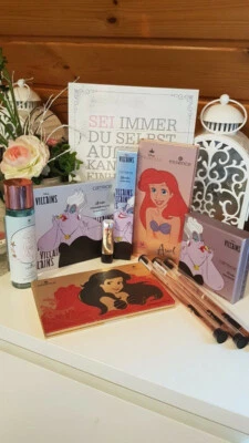 10 Teiliges Disney Set Arielle + Ursula Catrice Essence Limited Edition - Bild 1 von 4