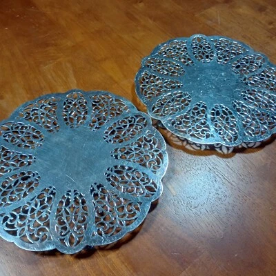 Vintage WM Rogers 77 Silver Plate Footed Trivet - Image 1 of 4