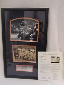 George Halas (Died 1983) Chicago Bears Autographed & Framed 6x8 Photo – JSA LOA - Picture 1 of 12