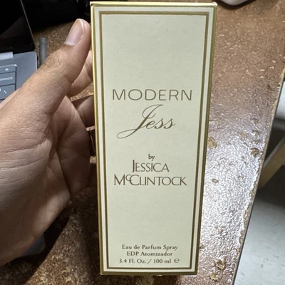 Jessica McClintock MODERN JESS Women's 3.4 oz Eau De Parfum Spray - Image 1 of 4