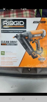 Pistola de pregos de acabamento angular calibre 15 RIDGID R250AFF - Imagem 1 de 4