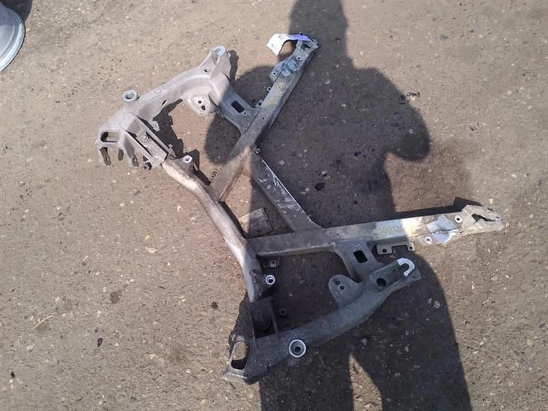 Cuadro delantero Crossmember/K para BMW 525i 271113 01-03 Foto 1 de 4