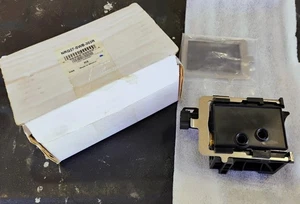Freightliner NRG-27-SWB-303R NRG27SWB303R Air Switch Assembly A12-19777-303 - Picture 1 of 4