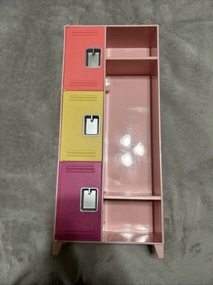 Juego de armario escolar Our Generation Classroom Cool para muñecas de 18" D7 usado en excelente estado Foto 1 de 4