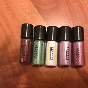 NUEVO EN CAJA, MAC Little Darling Set: 5 pigmentos/brillo geniales, RARO, DIFÍCIL DE ENCONTRAR - Imagen 1 de 4
