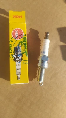 bougie NGK cpr8e aprilia artic cat yamaha polaris gilera husqvarna suzuki peugeo - Photo 1/2