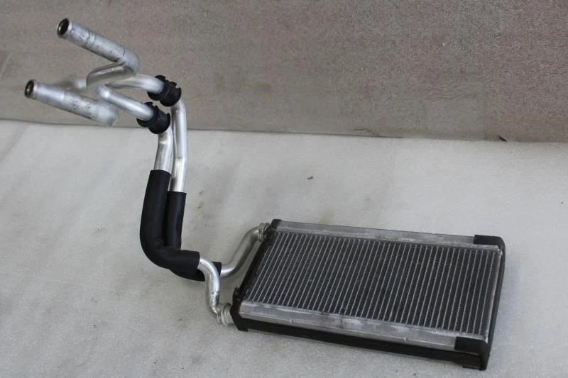 Lexus IS300 2001 núcleo térmico Foto 1 de 4