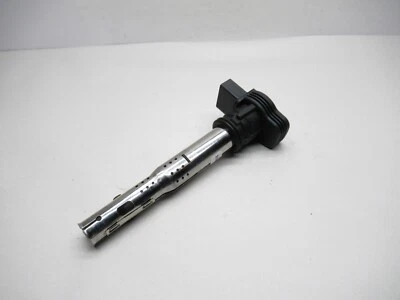 2006-2009 VOLKSWAGEN RABBIT 2.5L Ignition Coil  07K905715F OEM & PFLO - Image 1 of 4