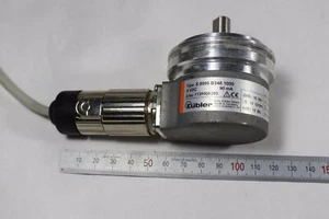 Codificador incremental Kubler eje 8.5000.B348.1000, RS422/5VDC, radial M23 12 pines - Imagen 1 de 5