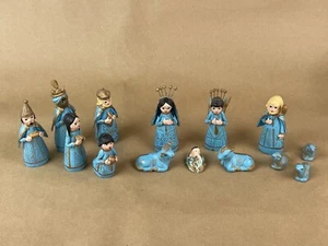 Vintage Mexican Folk Art Clay Nativity Set Handpainted 14 Pieces - Picture 1 of 13