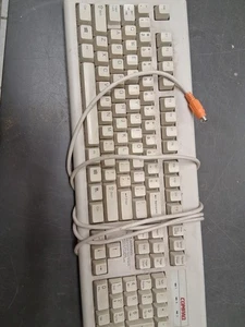 Vintage Compaq KB-3923 Wired PS/2 Keyboard - Picture 1 of 2