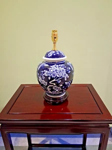 Chinoiserie blue/white pattern lamp base - Picture 1 of 2