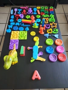 Play-Doh - T-Rex - The Chomper Dinosaur + 69 Parts and Accessories - Picture 1 of 24