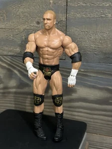 WWE Mattel Basic Series 69 Triple H Actionfigur - Bild 1 von 3
