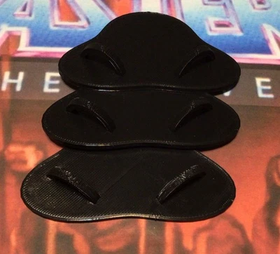 Набор из 3 подставок для фигурок MOTU черный пластик Masters Of The Universe C6 980A - Изображение 1 из 3