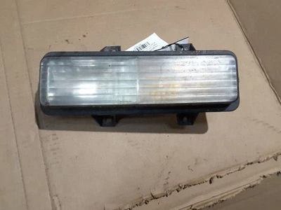 Passenger Corner/Park Light Below Headlamps Fits 92-96 CHEVROLET 30 VAN 159238 Foto 1 de 4