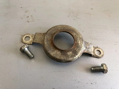 01-07 SUZUKI DRZ250 OEM EJE DE TRANSMISIÓN SELLO DE ACEITE SOPORTE PLACA DE RETENCIÓN PROTECTOR 051 Foto 1 de 3