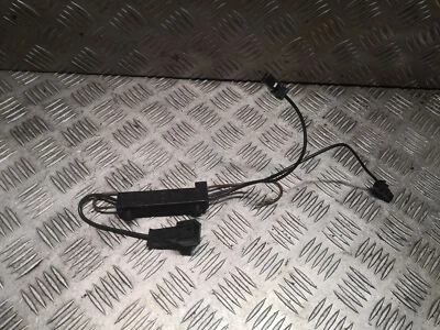 MERCEDES-BENZ C W204 Antenna Amplifier AMP 2048708490 - image 1 of 4