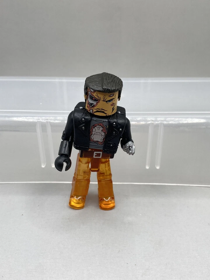 终结者 2 电影最小化战斗损坏 T-800 — 第 1/4 张图片