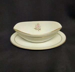 Vintage Noritake Daryl 5510 Gravy Boat W/Attached Underplate White Pink Roses - Picture 1 of 7