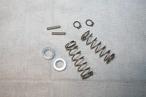Sunbeam Alpine Series I & II Hardtop Rear Brackets Repair Kit - Imagen 1 de 1
