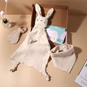 Baby Gift Set - 100% Cotton Comforter, Wooden Teething Ring & Bib Newborn Beige - Picture 1 of 7
