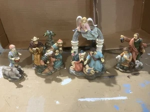 Avon Holiday Treasures Nativity - Complete Set of 4 from 2002 in Original Boxes - Picture 1 of 11