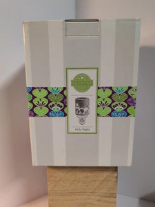 NEU Scentsy Holy Night Plug-in Mini Wachswärmer Neu im Karton Rentner Krippe Weihnachten - Bild 1 von 5