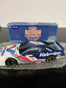 1995 Action Platinum Series 1:24 Mark Martin #6 Valvoline Coin Bank W10 - Picture 1 of 13