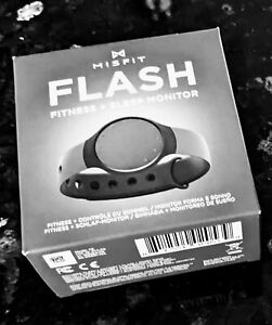 Misfit FLASH Fitness and Sleep Monitor, New in the box, available in black