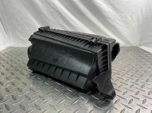 07-16 MINI COOPER R55-R61 AIR CLEANER BOX 13717565955 OEM - Picture 1 of 5