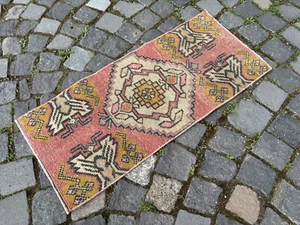 Turkish rug, Vintage small rug, Handmade wool rug, Entryway rug 1,3 x 2,9 ft - Picture 1 of 9