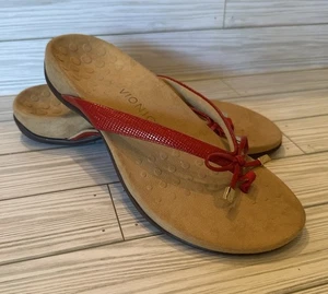 Vionic Bella II Lizard Red Patent Leather Flip Flop Sandals Size 9.5 Wide NEW! - Picture 1 of 8