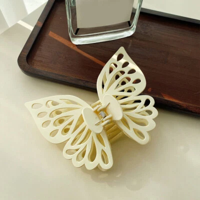 Fashion Large Butterfly Hair Claw Clip Acrylic Grab Clip Women's Hair Accessory - Image 1 of 4