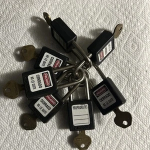 Master Lock LOTO safety lock out - Picture 1 of 2