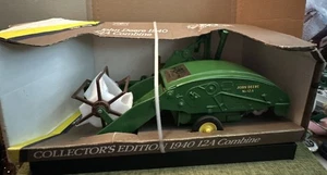 1/16 JOHN DEERE MODEL 12A 50th ANNIVERSARY COMBINE NIB - Picture 1 of 12
