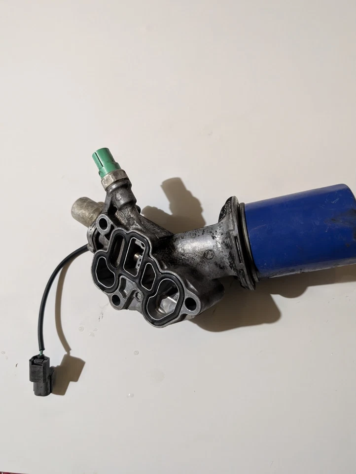 OEM Oil Filter Housing Cooler Assembly with Sensor – Fits 2001 Acura MDX 3.5L V6 - Image 1 of 4