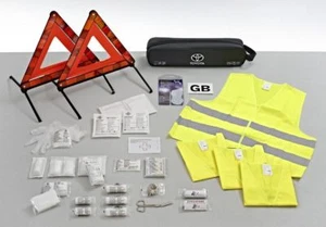 Véritable kit de sécurité voiture de voyage européenne Toyota sac combiné - PZ49S-02EA0-EU - Photo 1/1