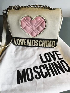 *LOVE Moschino*schicke Tasche/Crossbag/Umhängetasche/Henkel- Herz -creme/rosa - Bild 1 von 8