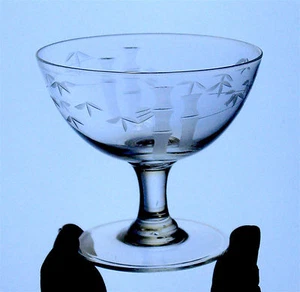 NORITAKE Corte Gris BAMBÚ Vidrio PLATO HERBET Cristal SASAKI Vástago - Imagen 1 de 2