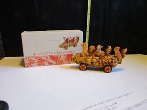 Cracker Barrel " Bountiful Harvest " Squirrels  Fall Decor 8” Corn Car W Box - Picture 1 of 12